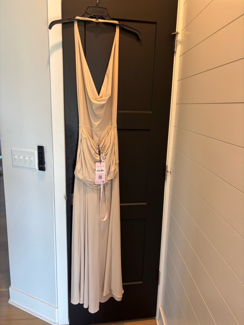 Oh Polly Navina Soft Jersey Plunge Halterneck Maxi Dress Champagne Cream XS NWT - Picture 12 of 13